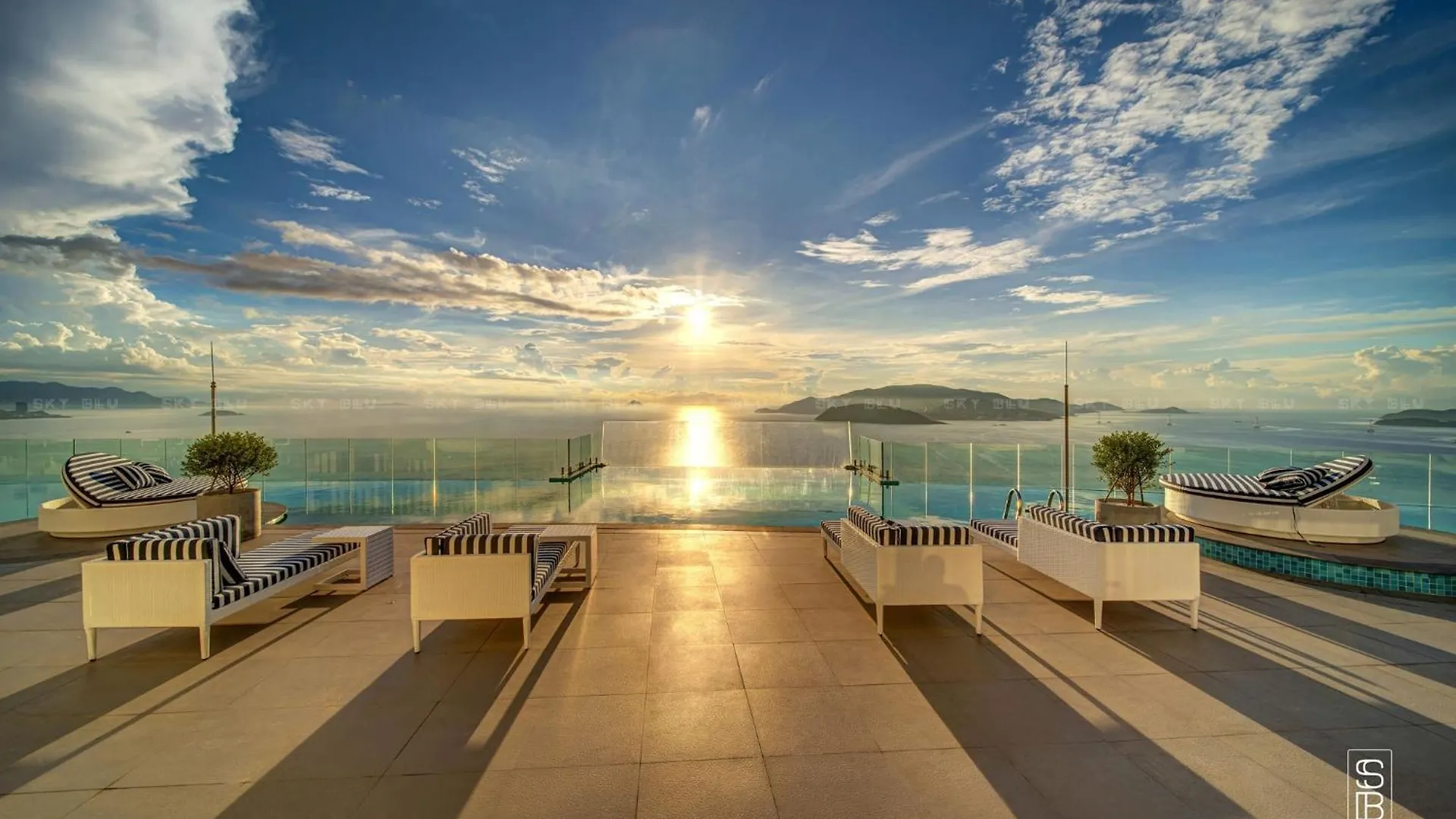 Highsea Panorama Nha Trang Apartments